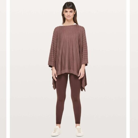 Lululemon Divinity Poncho in Woven Spanish Oak - OS - Picture 1 of 7